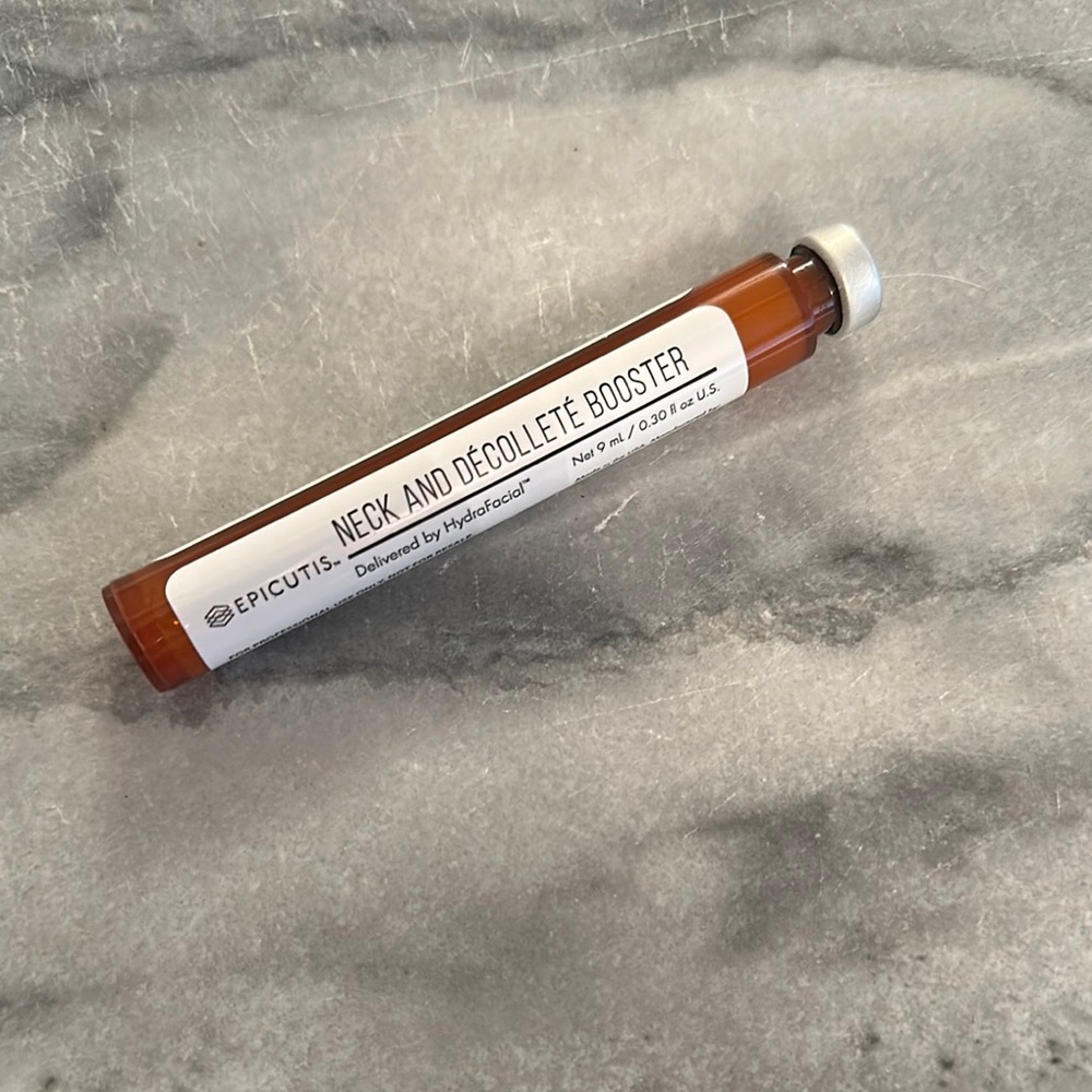 Epicutis Hydrafacial Booster for neck and décolleté
